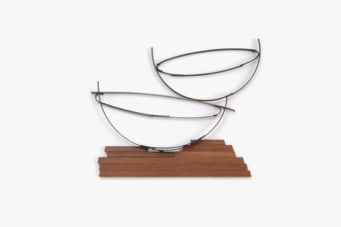 Twee schalen, 2023, staal, hout